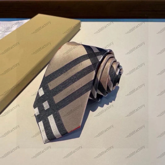 Men's Black Plaid Silk Necktie - Jacquard Knitted Formal Tie for Business and Weddings